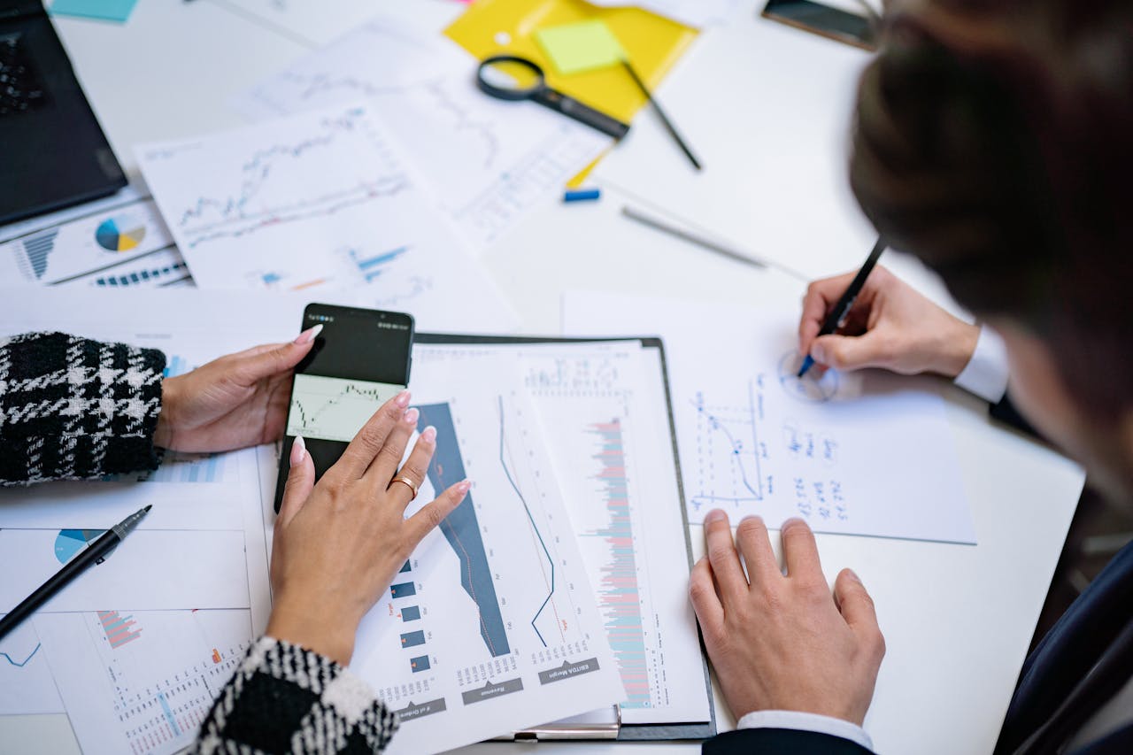 Advertising Strategies That Drive Real Business Growth